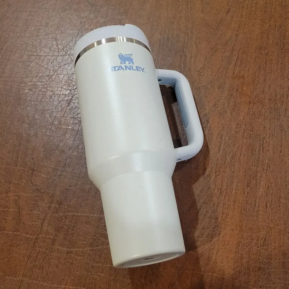 Stanley quencher tumbler